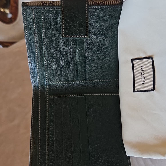 Gucci Beige‎ and Brown GG Monogram Wallet - Picture 4 of 6